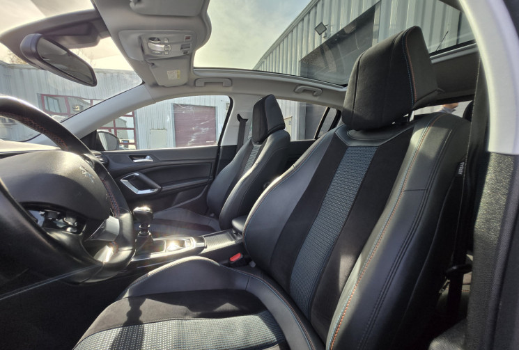 Peugeot 308 1.5 BlueHDi 130ch Tech Edition* toit pano * alcantara* carplay * camera * clim bi-zone *