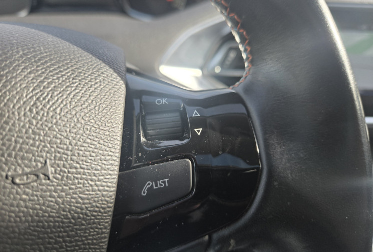 Peugeot 308 1.5 BlueHDi 130ch Tech Edition* toit pano * alcantara* carplay * camera * clim bi-zone *