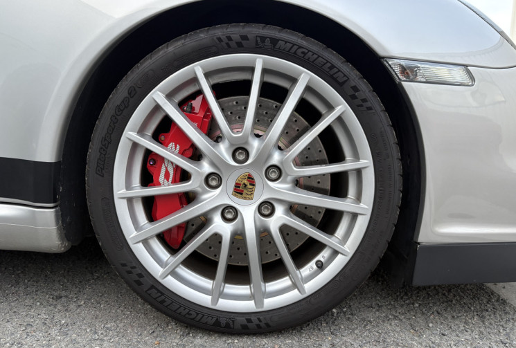 Porsche 911 Carrera 997 3.6i 325cv * Toit Ouvrant * Ligne Sport * Arceau & Harnais* Kit Gros freins