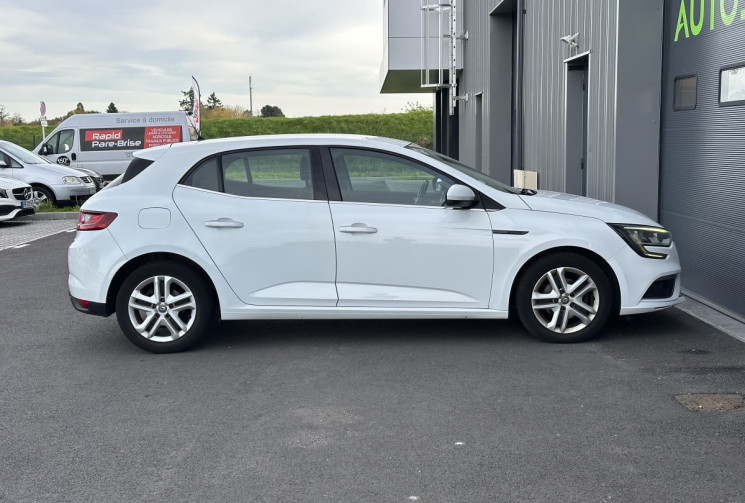 Renault Megane 1.5 dCi EDC6 110 cv BUSINESS / APPLE CARPLAY