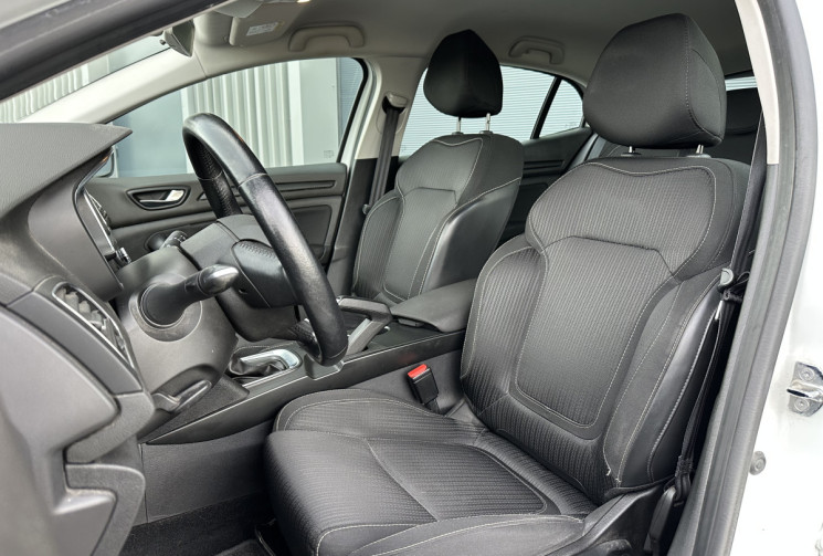 Renault Megane 1.5 dCi EDC6 110 cv BUSINESS / APPLE CARPLAY