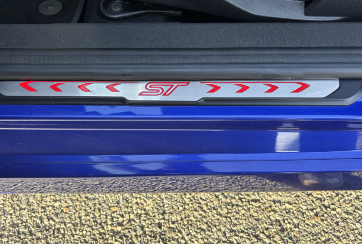 Ford Fiesta ST 1.6 T EcoBoost 182 - super état