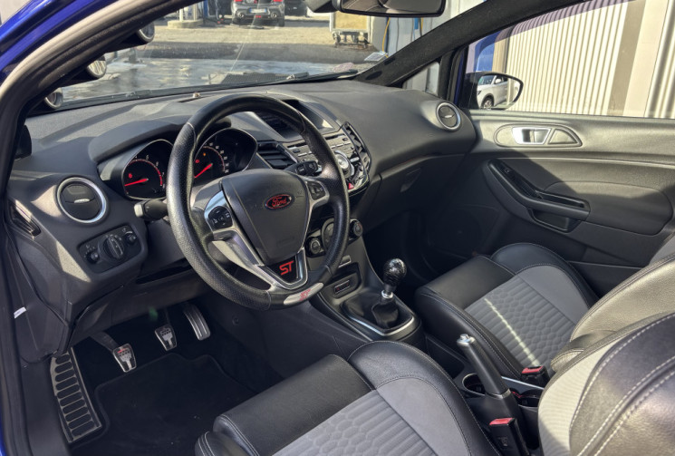 Ford Fiesta ST 1.6 T EcoBoost 182 - super état