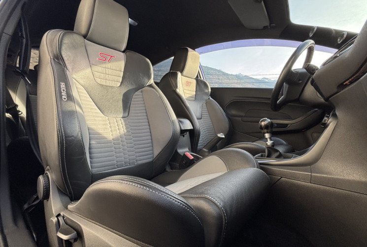 Ford Fiesta ST 1.6 T EcoBoost 182 - super état