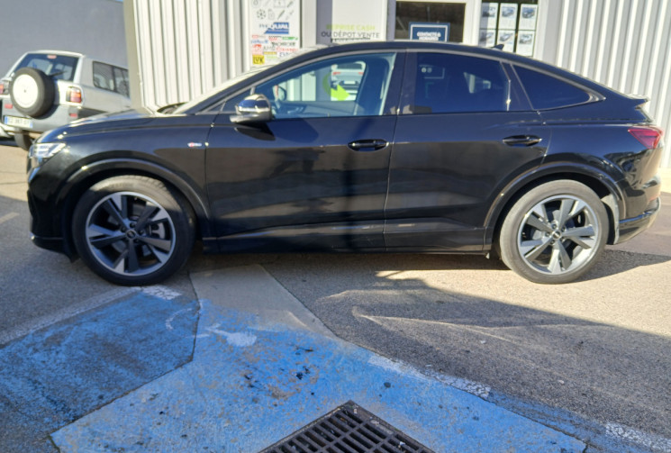 Audi Q4  Sportback 40 e-tron S LINE