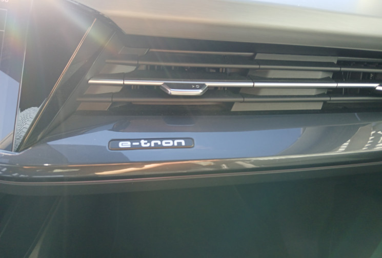 Audi Q4  Sportback 40 e-tron S LINE