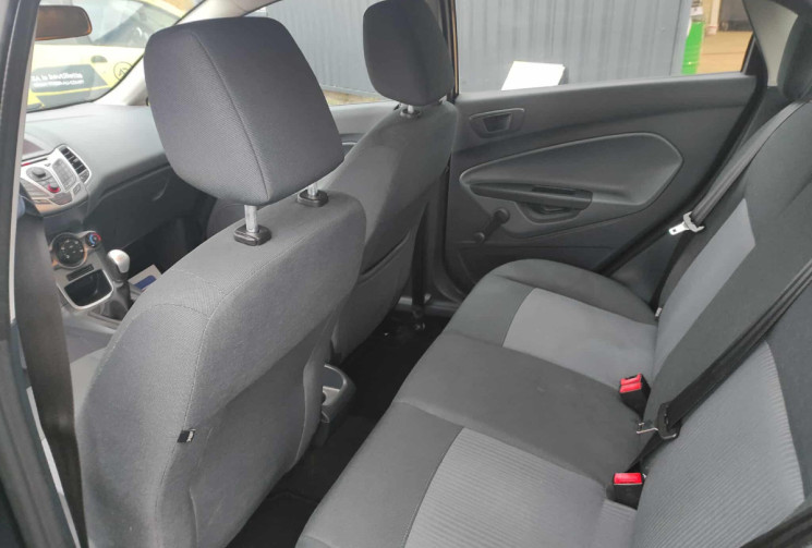 Ford Fiesta 1.4 TDCI 70 CH TREND + CLIM  