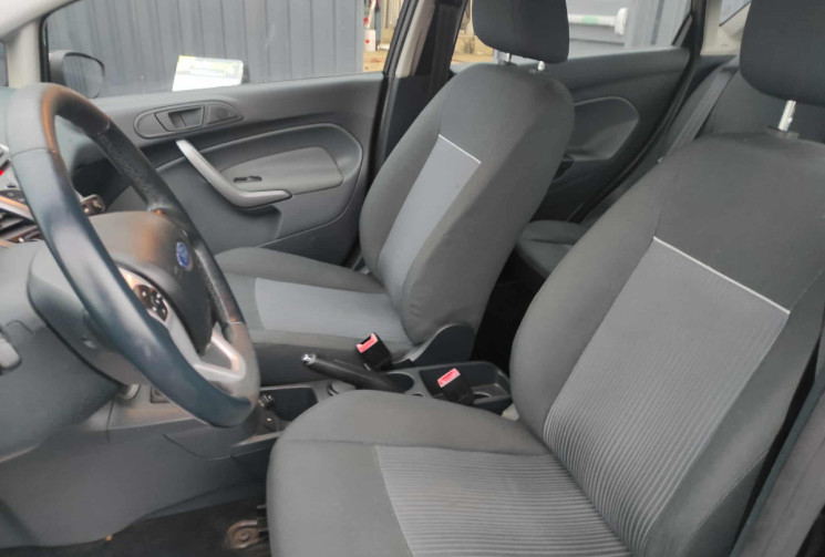 Ford Fiesta 1.4 TDCI 70 CH TREND + CLIM  