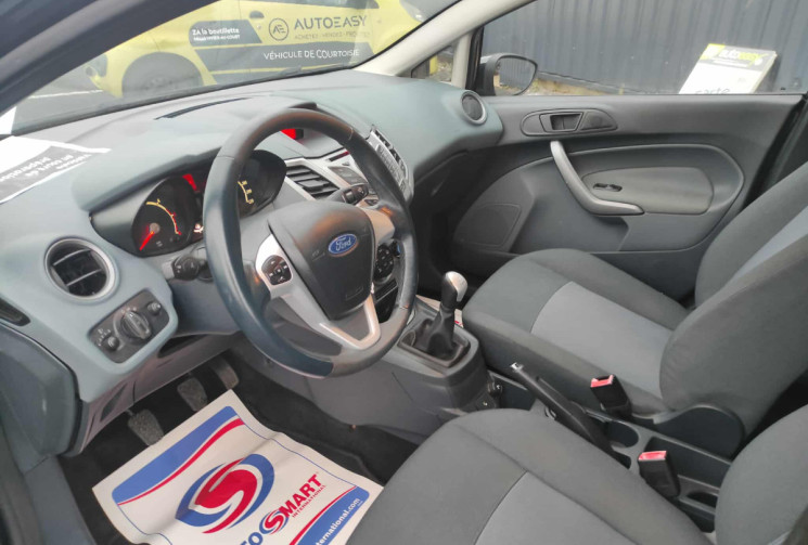 Ford Fiesta 1.4 TDCI 70 CH TREND + CLIM  