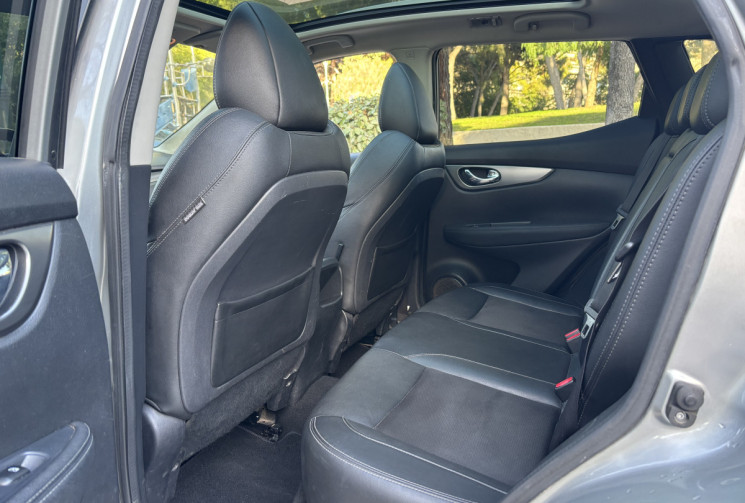 Nissan Qashqai Phase 2 - Tekna 1.6 dCi 2WD 130 cv TOIT PANORAMIQUE - ATTELAGE - SIEGE CHAUFFANT