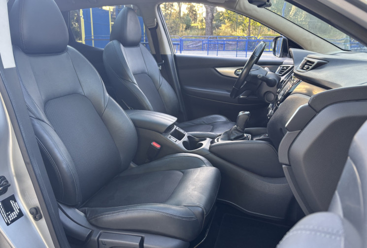 Nissan Qashqai Phase 2 - Tekna 1.6 dCi 2WD 130 cv TOIT PANORAMIQUE - ATTELAGE - SIEGE CHAUFFANT