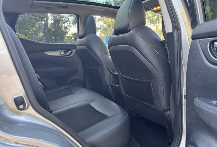 Nissan Qashqai Phase 2 - Tekna 1.6 dCi 2WD 130 cv TOIT PANORAMIQUE - ATTELAGE - SIEGE CHAUFFANT