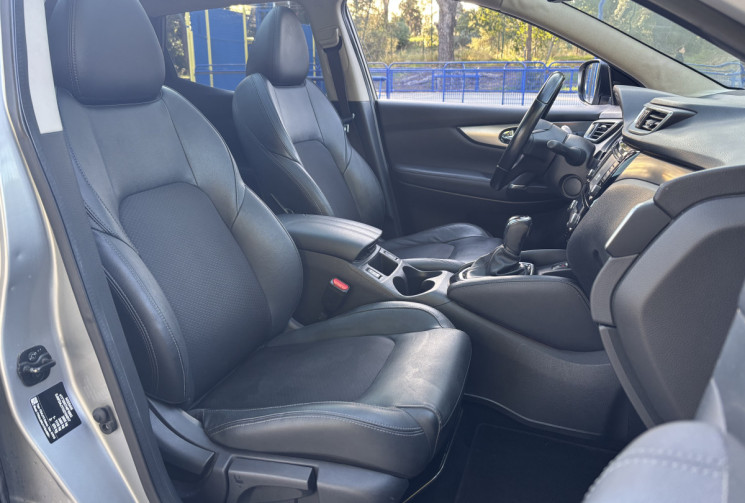 Nissan Qashqai Phase 2 - Tekna 1.6 dCi 2WD 130 cv TOIT PANORAMIQUE - ATTELAGE - SIEGE CHAUFFANT