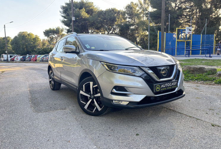 Nissan Qashqai Phase 2 - Tekna 1.6 dCi 2WD 130 cv TOIT PANORAMIQUE - ATTELAGE - SIEGE CHAUFFANT