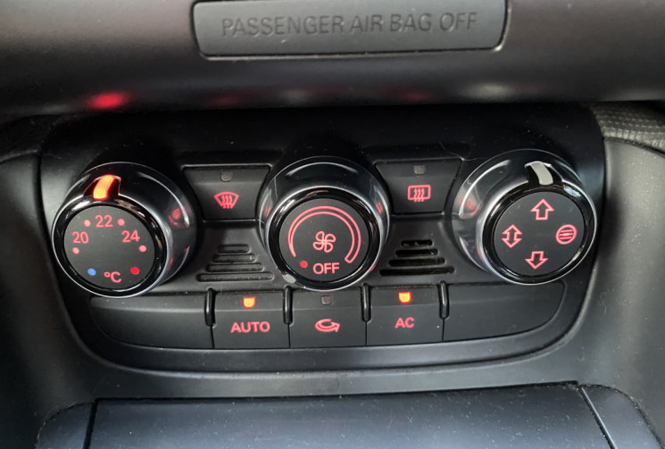 Audi TT 2 Coupé 2.0 TFSi 16V 200CH (SEULEMENT 57400KM)