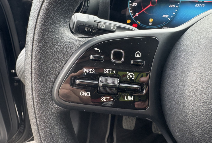 Mercedes Classe A 160 109ch Style Line * Chaine de Distribution * Mbux tactile * Attelage * Tbe