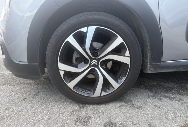 Citroën C3 Phase 2 1.2 PureTech EAT6 S&S 110 CV BVA SHINE