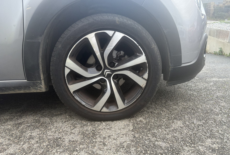 Citroën C3 Phase 2 1.2 PureTech EAT6 S&S 110 CV BVA SHINE