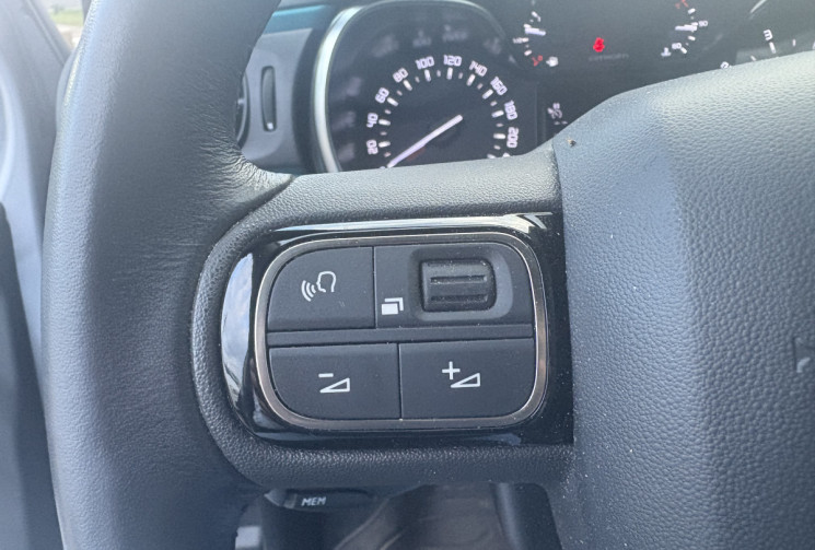 Citroën C3 Phase 2 1.2 PureTech EAT6 S&S 110 CV BVA SHINE