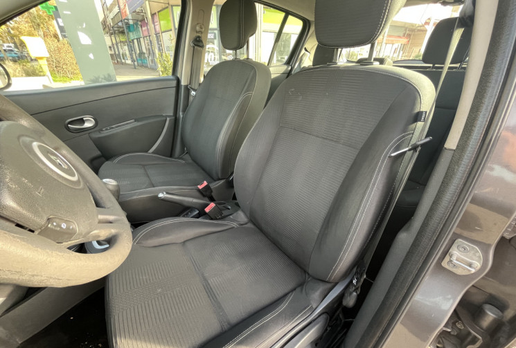 Renault Clio III 5 Portes Phase 2 1.5 dCi eco2 88 cv