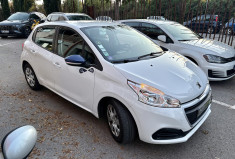 Peugeot 208 Like 1.2 VTI 5p 68cv FLEXFUEL  / Suivi complet / Distribution changée / Faible KM