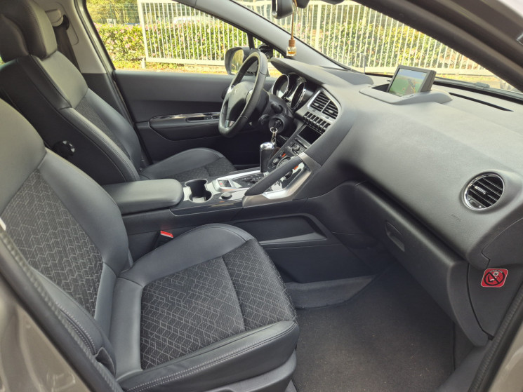 Peugeot 3008 1.6 BlueHDi 120 Allure EAT6 Distri ok