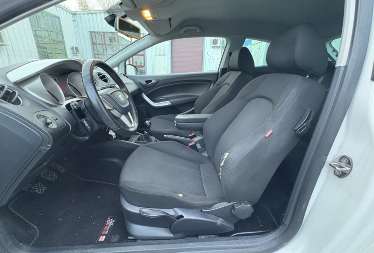 SEAT Ibiza 1.9 TDI 105cv SPORT * Clim Auto * Bluetooth * 3 portes * Distribution OK