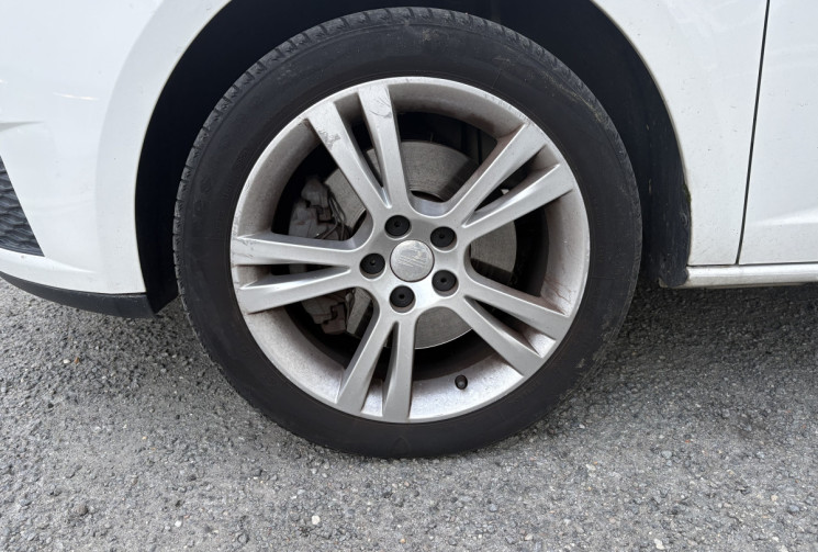 SEAT Ibiza 1.9 TDI 105cv SPORT * Clim Auto * Bluetooth * 3 portes * Distribution OK