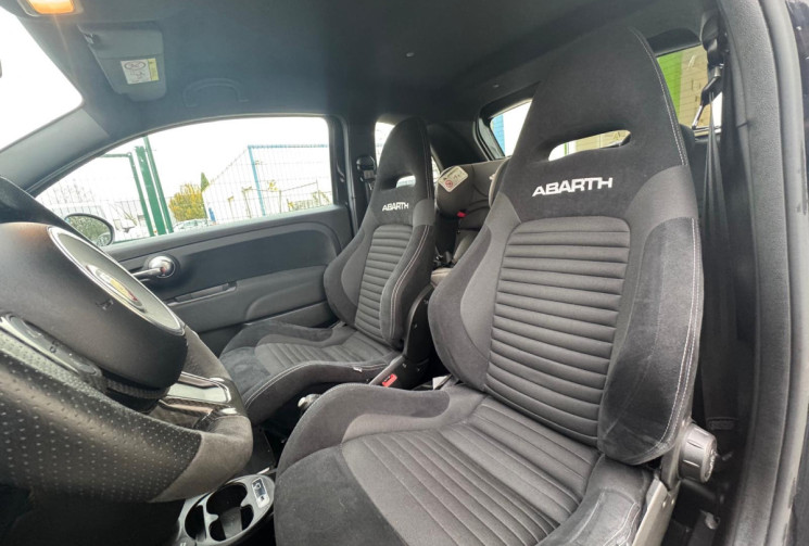 Abarth 500 1.4 Turbo T-Jet 180ch 695 Competizione Full Black