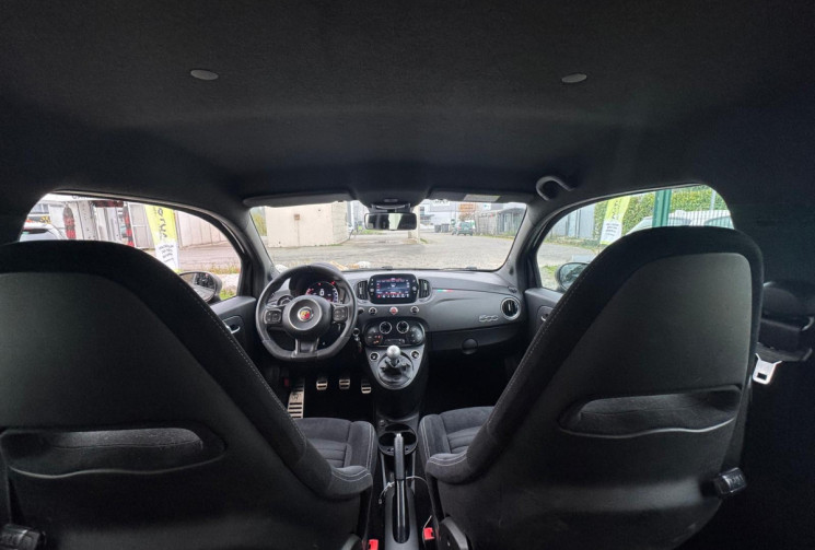 Abarth 500 1.4 Turbo T-Jet 180ch 695 Competizione Full Black