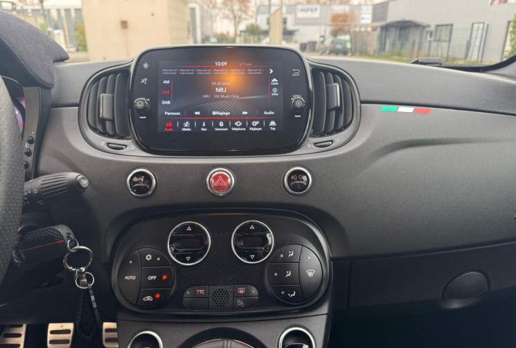 Abarth 500 1.4 Turbo T-Jet 180ch 695 Competizione Full Black