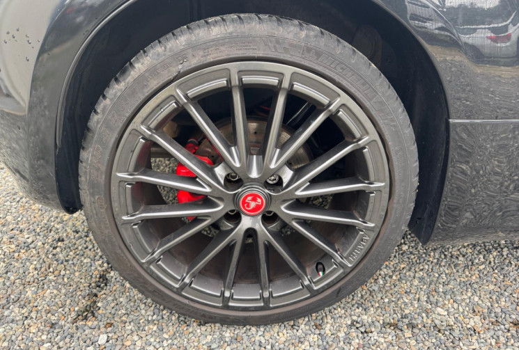 Abarth 500 1.4 Turbo T-Jet 180ch 695 Competizione Full Black