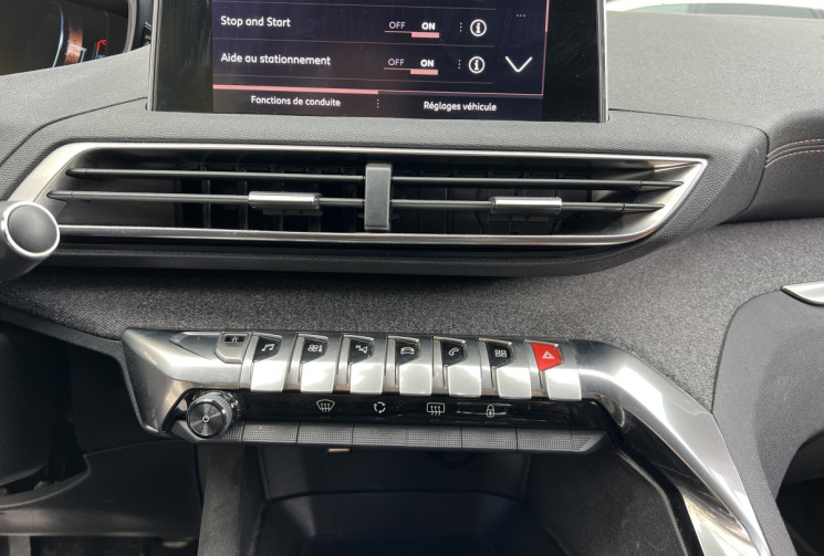 Peugeot 3008 1.5 BlueHDi 130 GT Line / Angles Morts / Carplay / Caméra / Keyless