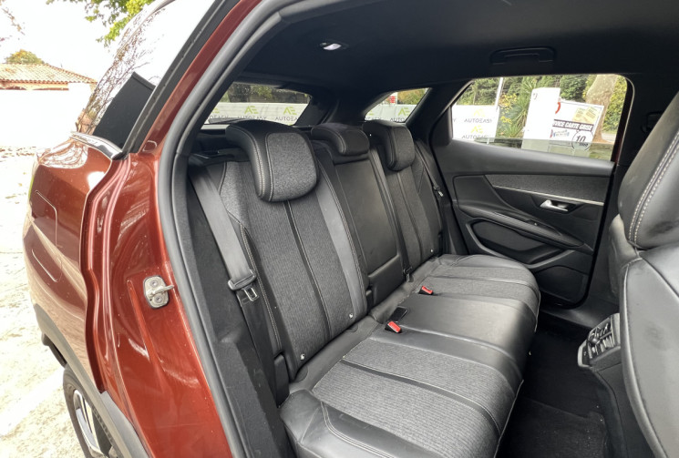 Peugeot 3008 1.5 BlueHDi 130 GT Line BVM6 / Angles Morts / Carplay / Caméra