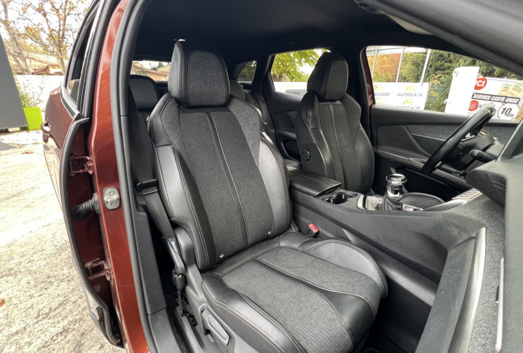 Peugeot 3008 1.5 BlueHDi 130 GT Line BVM6 / Angles Morts / Carplay / Caméra