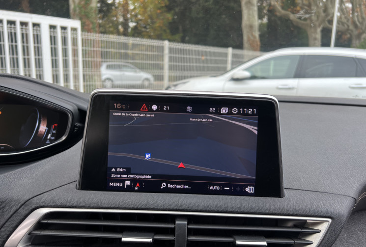 Peugeot 3008 1.5 BlueHDi 130 GT Line / Angles Morts / Carplay / Caméra / Keyless