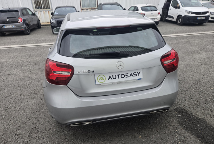 Mercedes Classe A 180 d Sensation 7G-DCT * camera * palettes au volant * clim bi-zone*