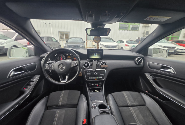 Mercedes Classe A 180 d Sensation 7G-DCT * camera * palettes au volant * clim bi-zone*