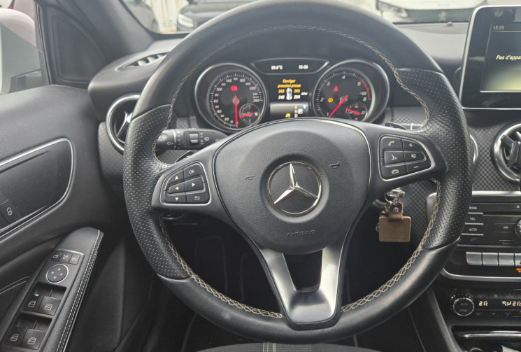 Mercedes Classe A 180 d Sensation 7G-DCT * camera * palettes au volant * clim bi-zone*