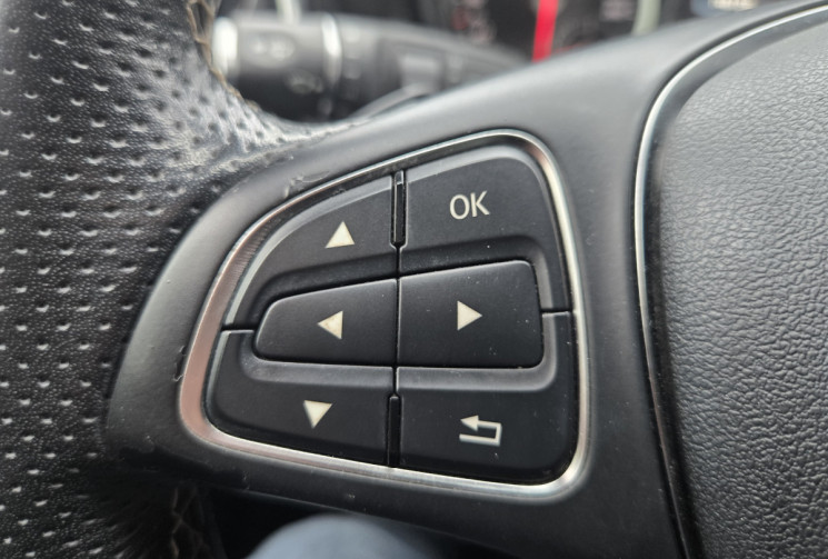 Mercedes Classe A 180 d Sensation 7G-DCT * camera * palettes au volant * clim bi-zone*