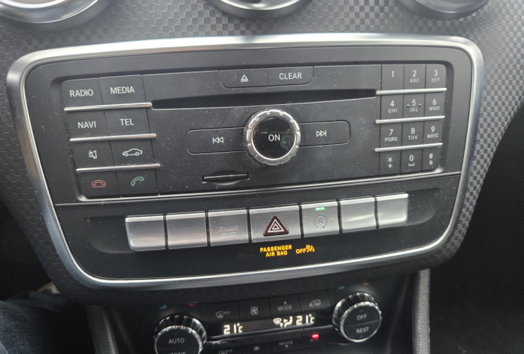 Mercedes Classe A 180 d Sensation 7G-DCT * camera * palettes au volant * clim bi-zone*