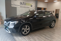 Mercedes GLA 200 SENSATION (X156) Phase 2  1.6 i 16V 7G-DCT 156 cv Boîte auto