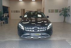 Mercedes GLA 200 SENSATION (X156) Phase 2  1.6 i 16V 7G-DCT 156 cv Boîte auto