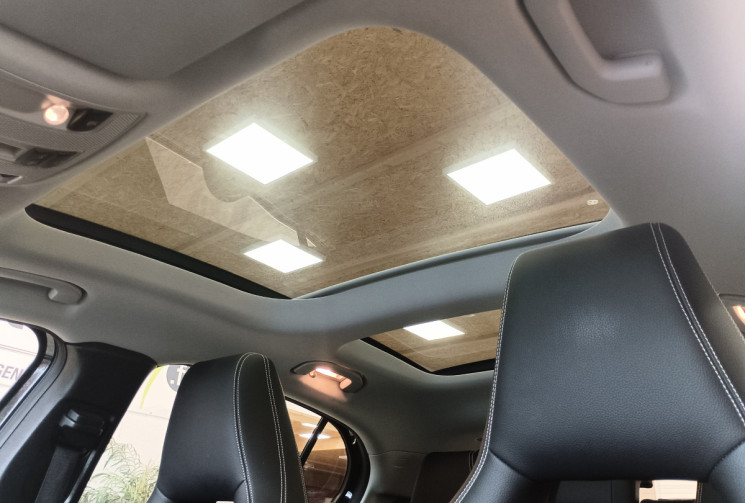 Mercedes GLA 200 (X156) Phase 2  1.6 i 16V 7G-DCT 156 cv Boîte auto