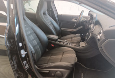Mercedes GLA 200 (X156) Phase 2  1.6 i 16V 7G-DCT 156 cv Boîte auto