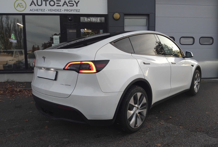 Tesla Model Y LONG RANGE DUAL MOTOR AWD 514 cv - Attelage