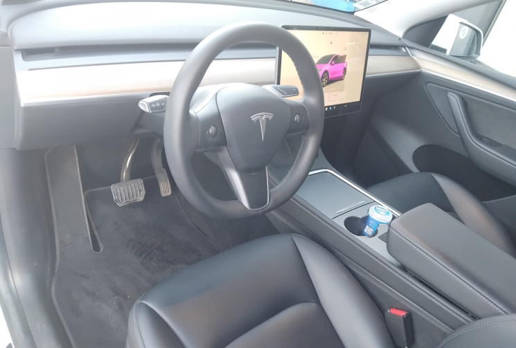 Tesla Model Y LONG RANGE DUAL MOTOR AWD 514 cv - Attelage
