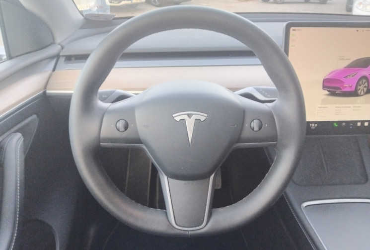 Tesla Model Y LONG RANGE DUAL MOTOR AWD 514 cv - Attelage