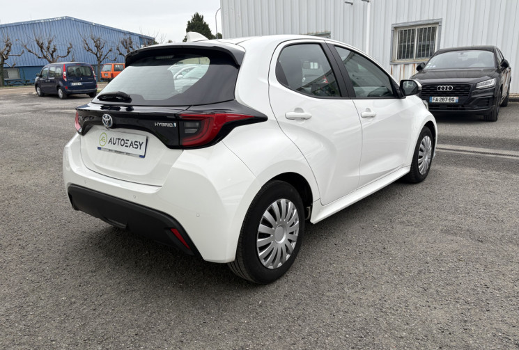 Toyota Yaris 116h Dynamic Business 5p * Carplay * Led * Caméra * Contrat d'entretien