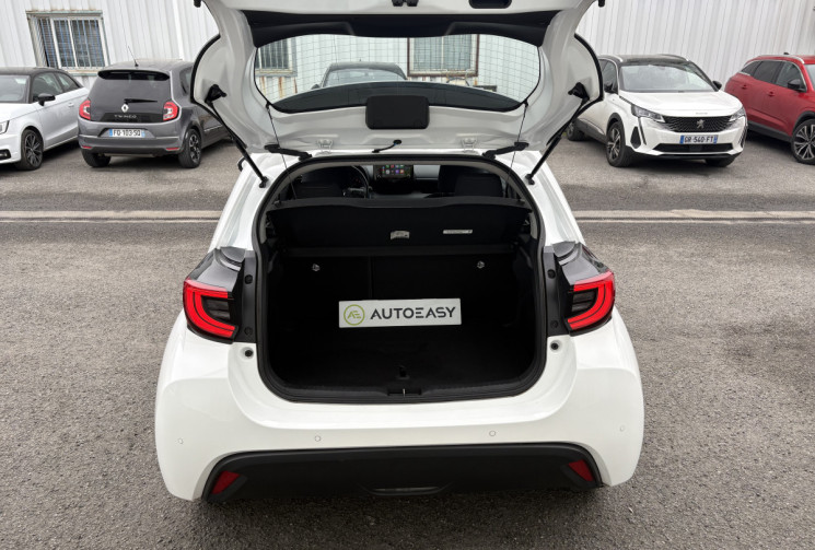 Toyota Yaris 116h Dynamic Business 5p * Carplay * Led * Caméra * Contrat d'entretien